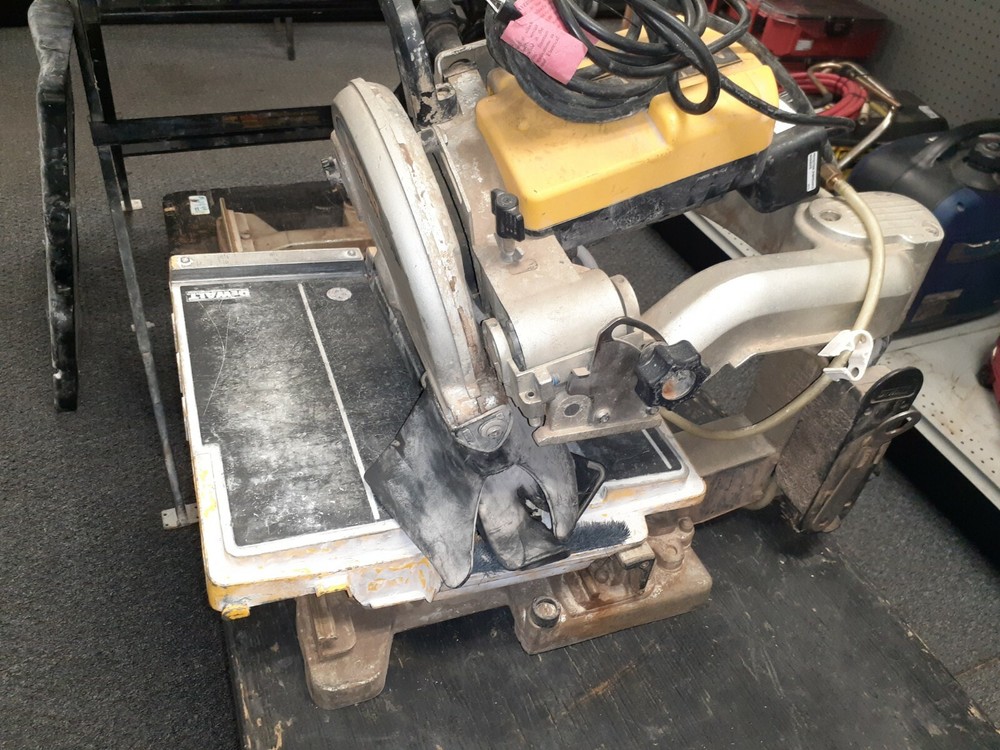 DEWALT D24000 TILE SAW, a-x