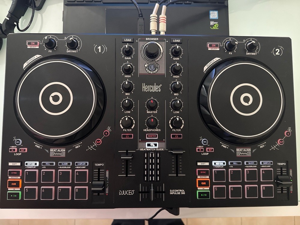 Hercules Inpulse 300 DJ Console (Windows-Mac usb serato-djuced)