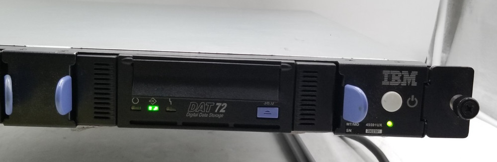 IBM 4559-1UX NetBay DAT72 Drive 24P7284