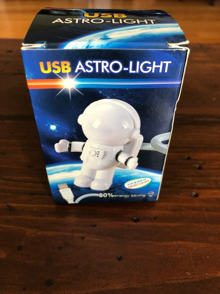 Astronaut USB Shaped Lamp - New