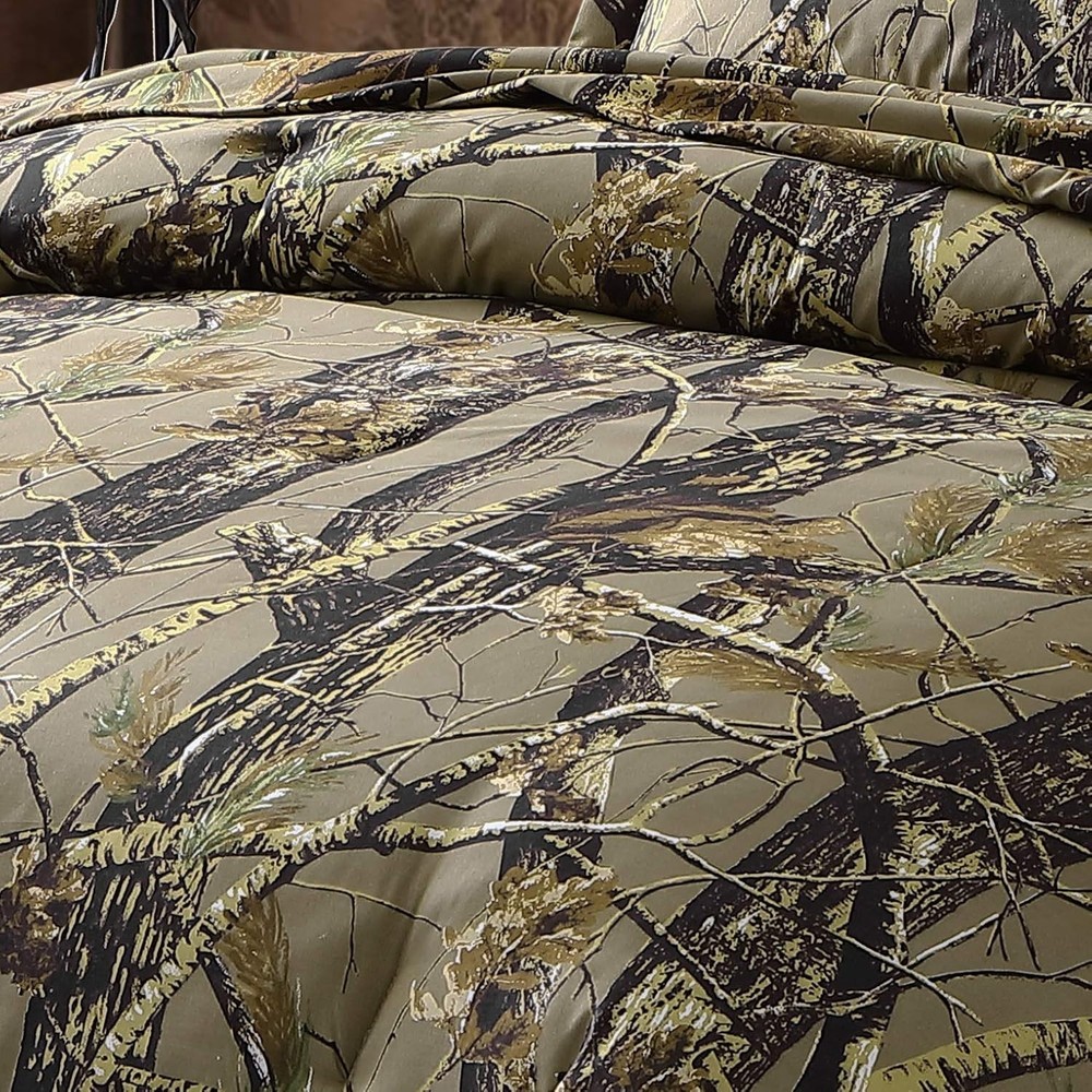 Lightweight Nature Camo Queen Comforter Set - 3-Piece Microfiber Bedding