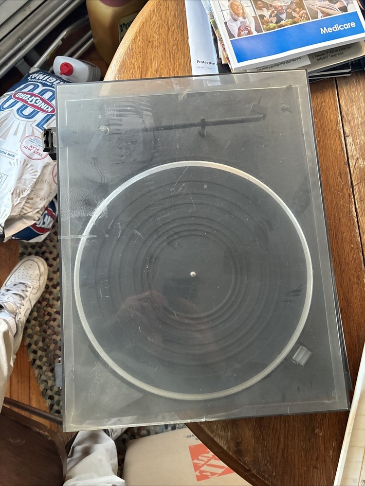 Technics SL-BD20D Automatic Turntable DC Servo System Record Player.