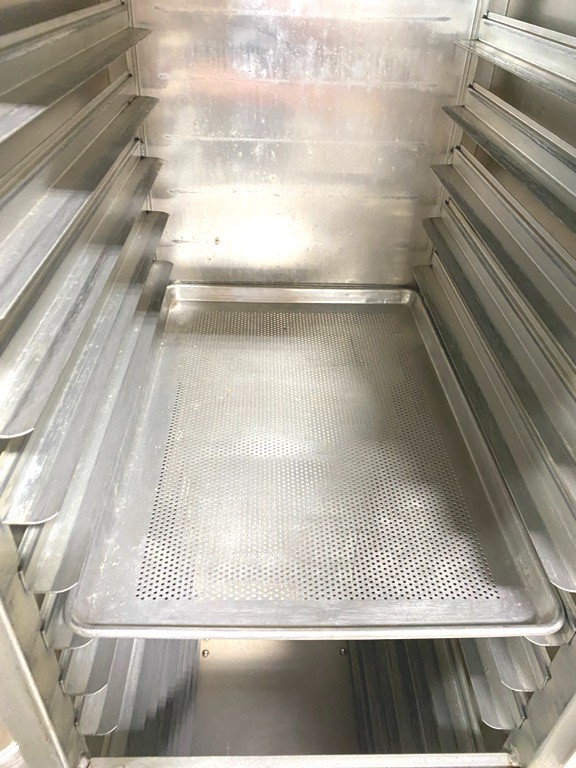Bakery Food Aluminum Cabinet/ Lockwood CA72-RR18-R /NSF/ 18 Full-Sheet Pan