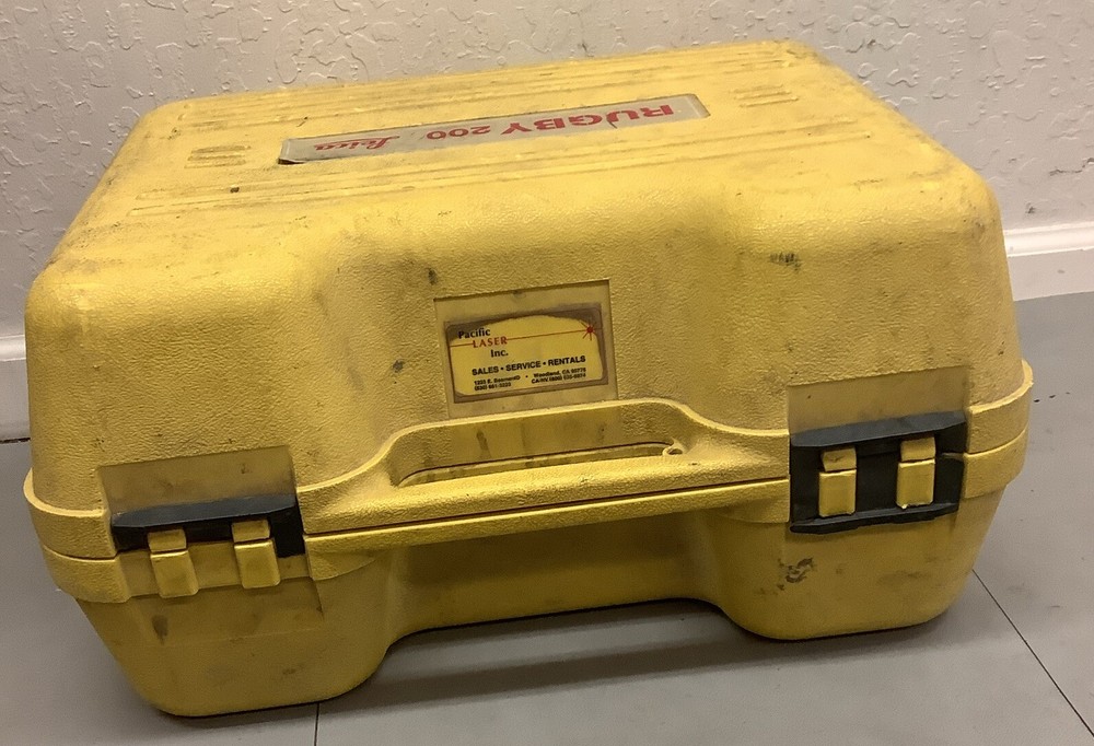 Leica Rugby 200 Leveling & Aligning Professional Contractor Laser Kit (r67)