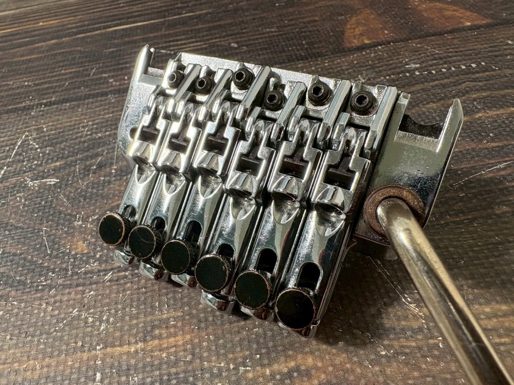 Ibanez Edge-ZERO Tremolo Bridge Chrome with ZPS3 Zero Point System