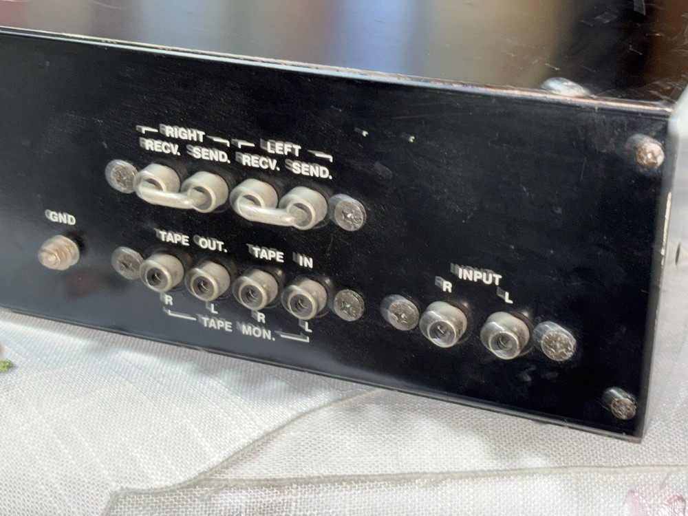 Numark EQ-2700 Stereo Frequency Spectrum Equalizer 10-Band