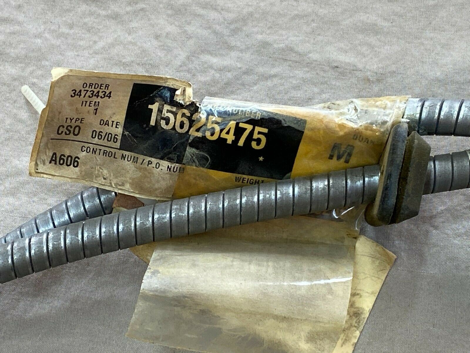 NOS GM 86-94 FRONT PARKING BRAKE CABLE CHEVY GMC P20 P2500 P30 P3500 15625475