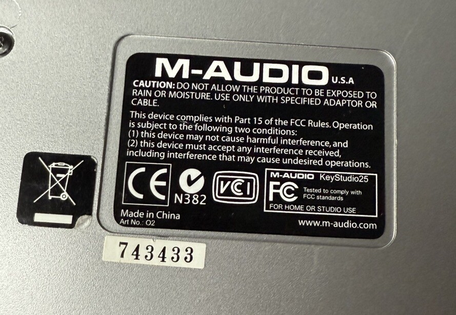 M-Audio KeyStudio 25 MIDI Controller Keyboard Mini USB Board As Photographed