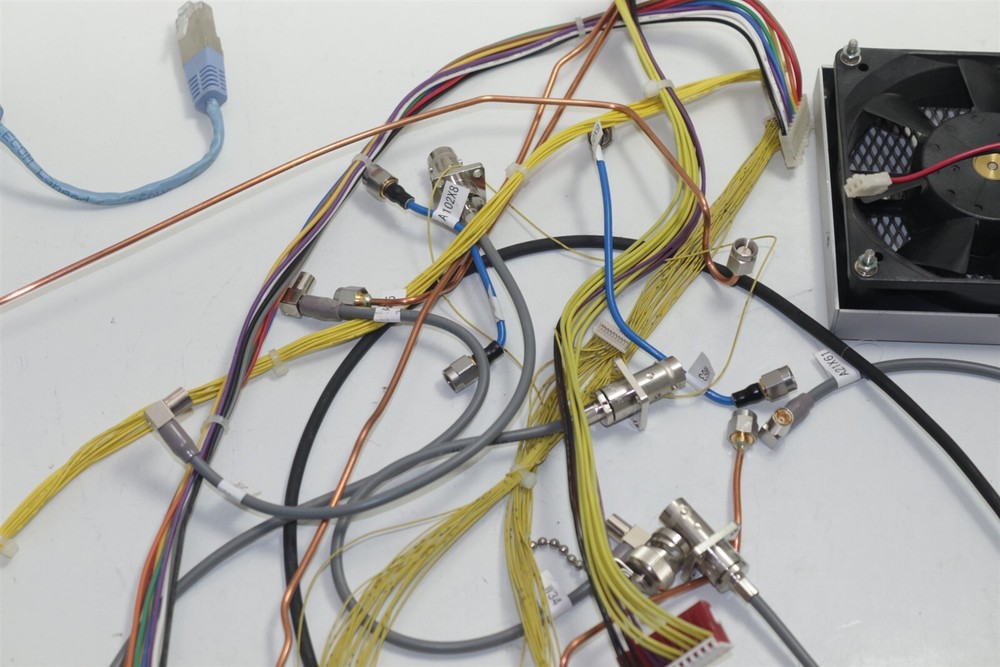 Anritsu MG3700A Vector Signal Generator 250KHz - 3GHz Cables