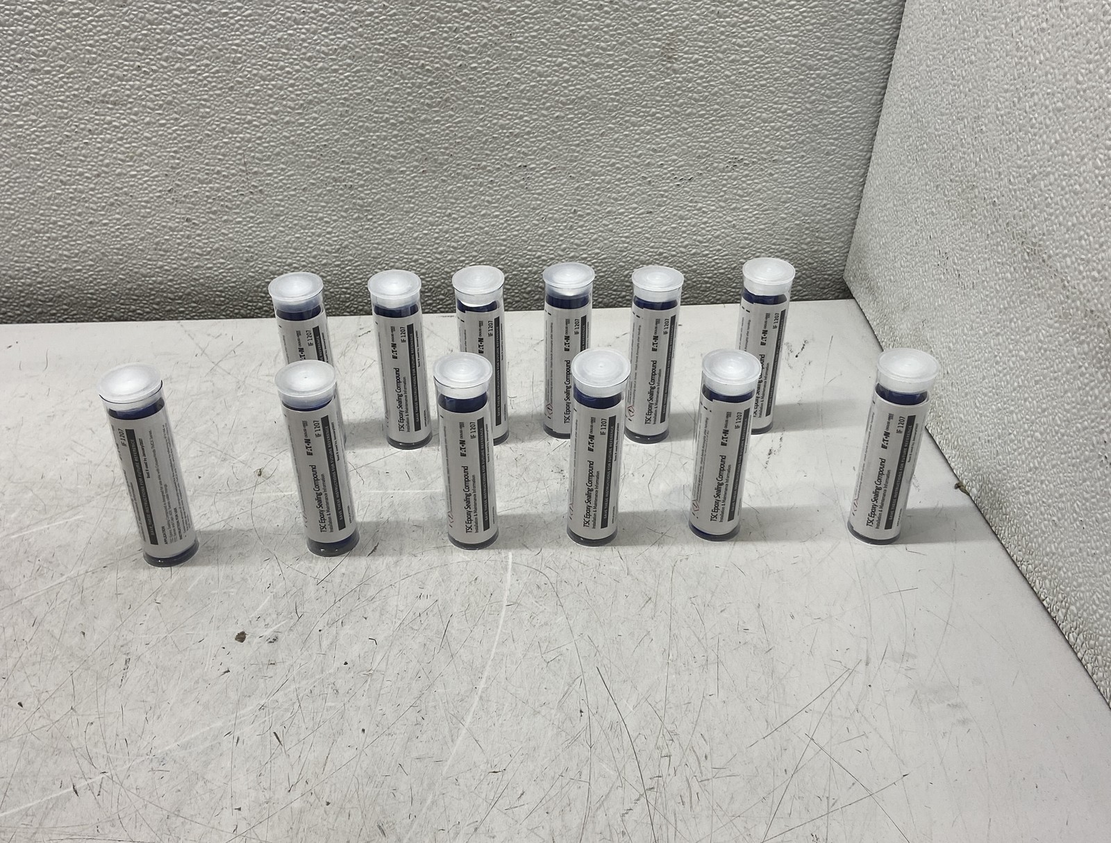 Crouse Hinds TSC1 Fittings (12) 2 Oz Tube Epoxy Seal Compound A6121461