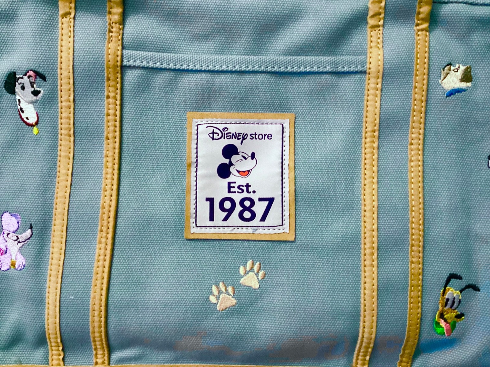 2026 DISNEY THE DISNEY STORE EST 1987 DOGS LARGE CANVAS TOTE BAG & LAPEL PIN SET