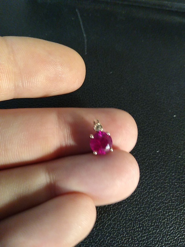0.8 Grams Ruby Sterling Silver 925 Charm Pendant