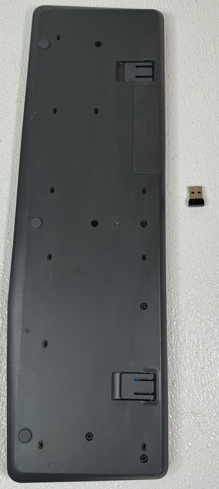 Logitech MK235 Wireless Keyboard & Dongle for PC/MAC 920-007897