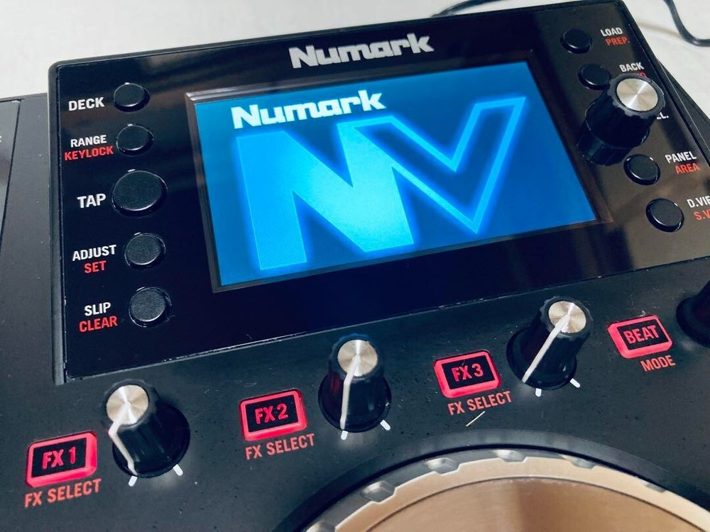 Numark NV 4 Deck Dual Display DJ Controller Black Very Good