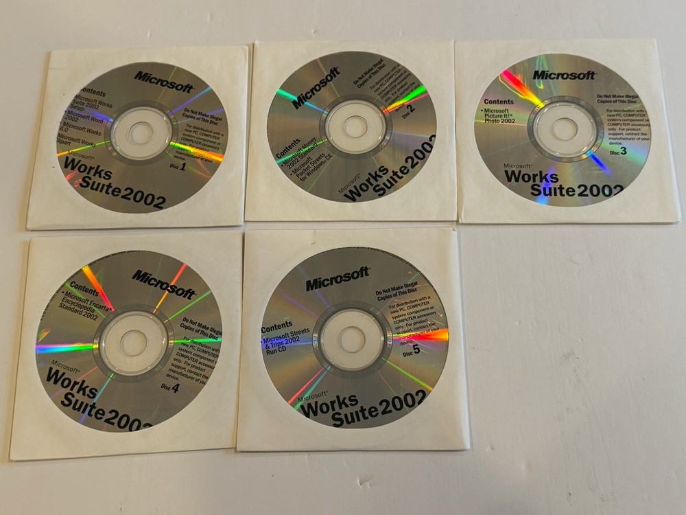 Microsoft Works Suite 2002 - Key Included