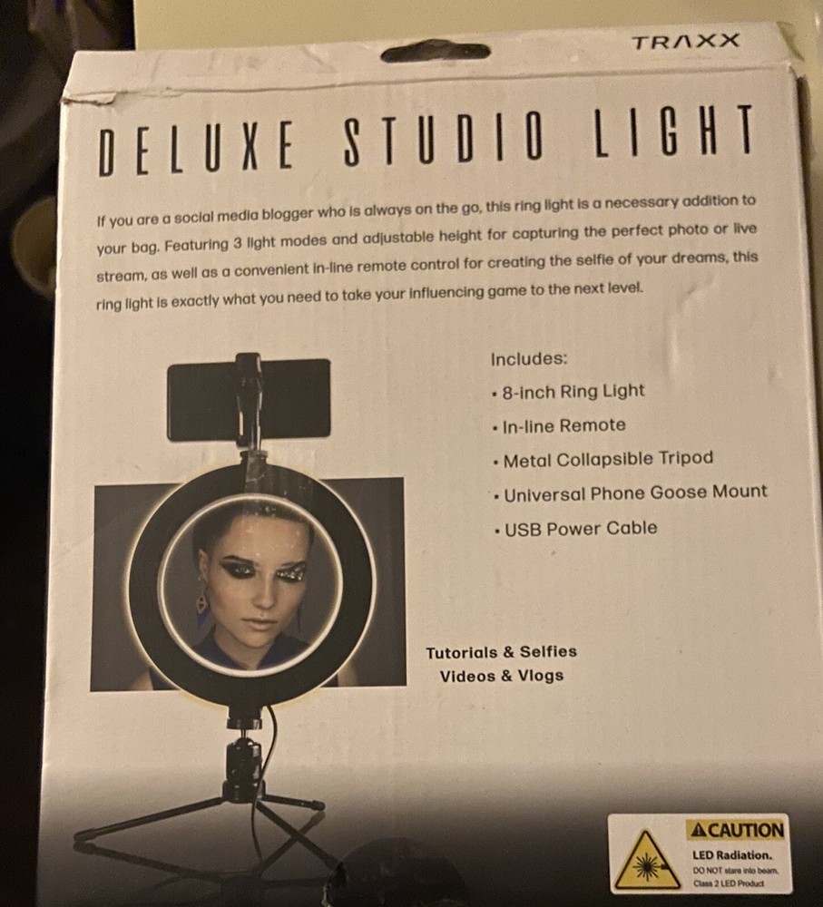 Traxx deluxe studio light