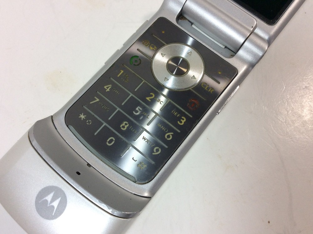 Lot Cell Phones Untested