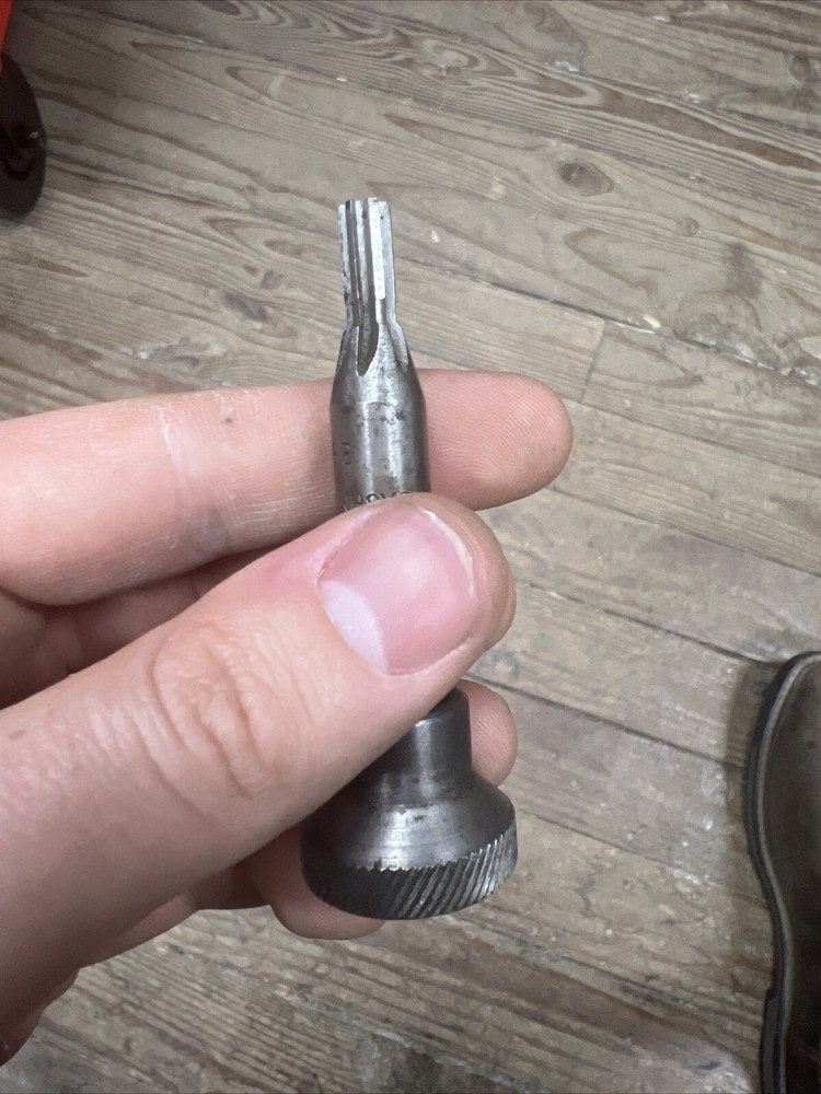 L.E. Wilson Inside Neck Reamer .220 Cal Case