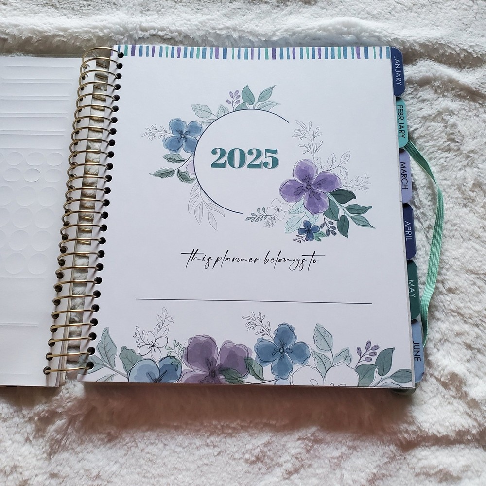 The Creative Expert 12 Month Dated Planner Read Description