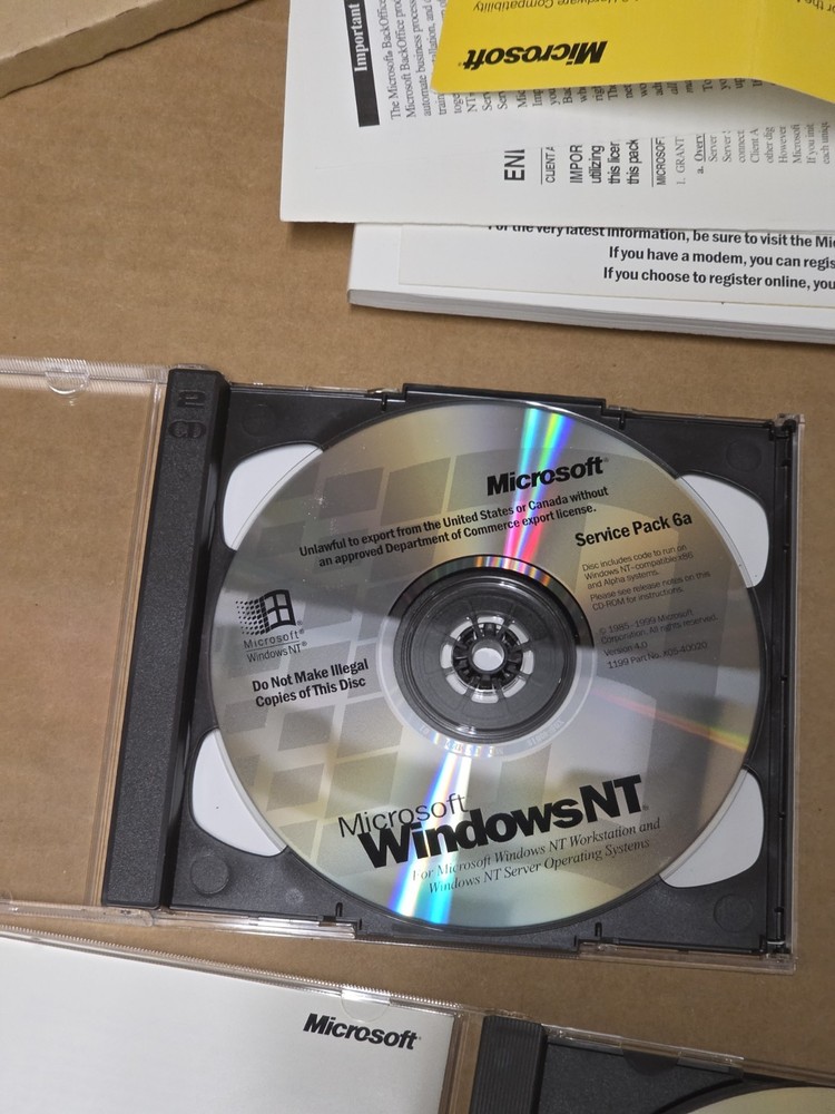 Windows NT Server 4.0 Upgrade 5 CAL Client Pack CD-ROMs and Floppys