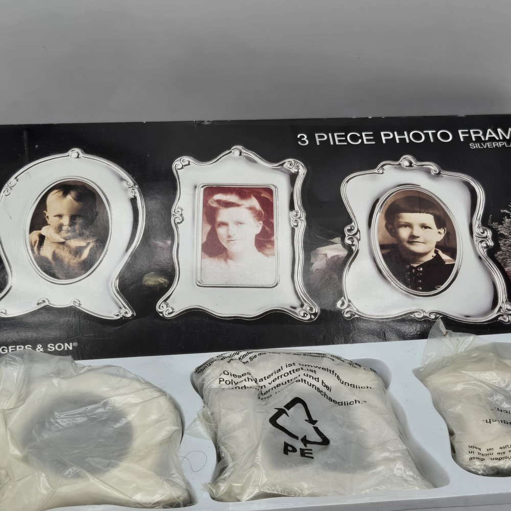 Wm Rogers Silverplate Photo Frame Set Vintage