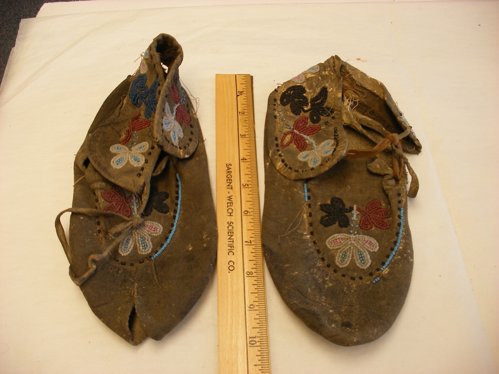 Antique Vtg Native American Plains Indian Beaded Moccasins - Damage - As-is!