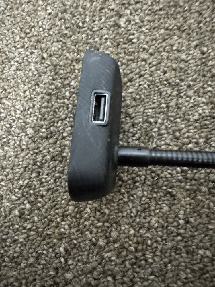 Anker ROAV - SmartCharge F3 FM Transmitter - Black Untested SKU:L