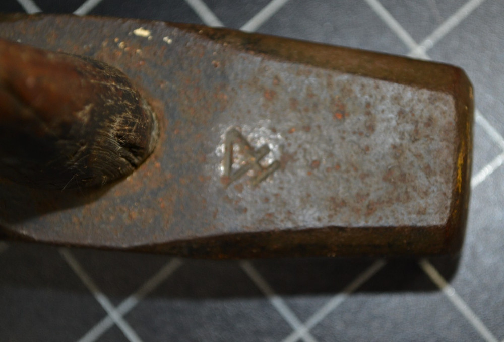 IRON CITY- 4# - HAND DRILLING HAMMER