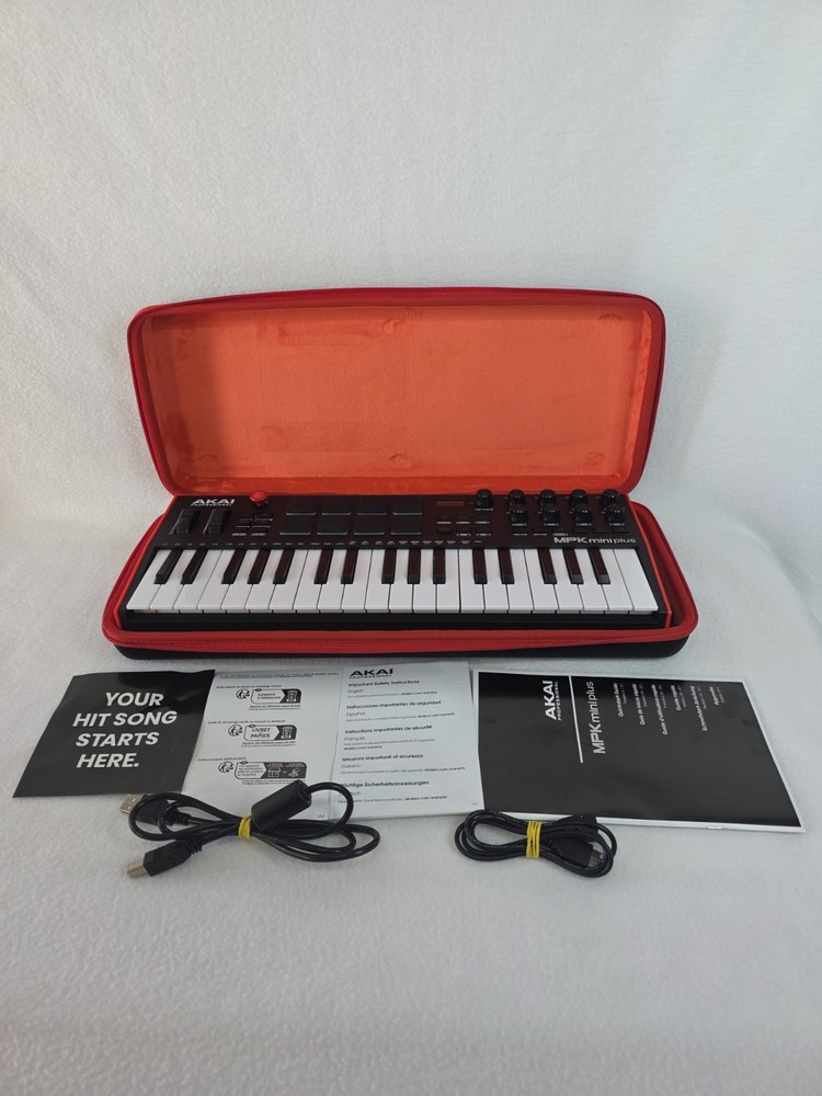 🟥🟥  Akai MPK Mini Plus 37-Key USB Midi Keyboard Controller Plus LLTGEM Case