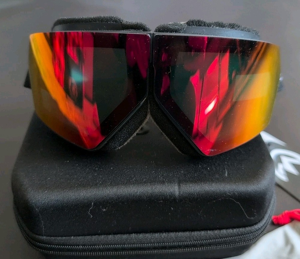 NWT OutdoorMaster Ski Snowboard Folding Goggles Black Frame Adjustable Strap