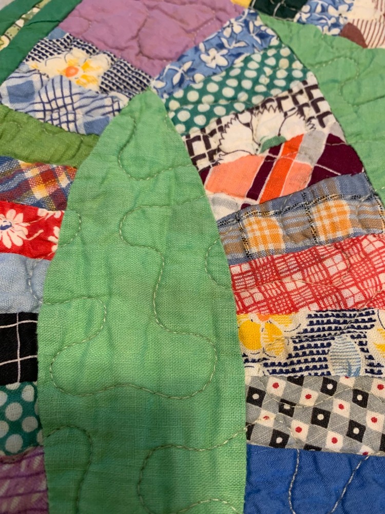 Green vintage double wedding ring quilt