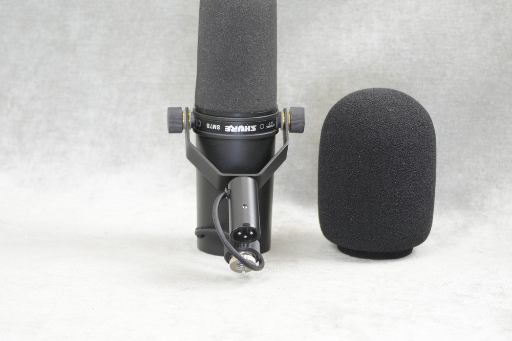 Shure SM7B Cardioid Dynamic Microphone