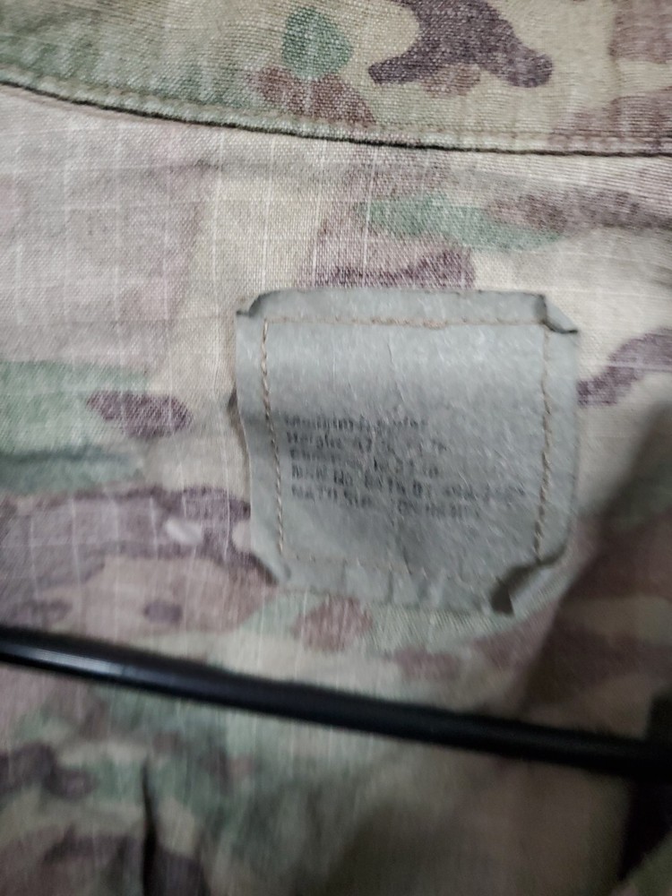 US ARMY ISSUE MULTICAM - FLAME RESISTANT Medium REGULAR jacket Faded