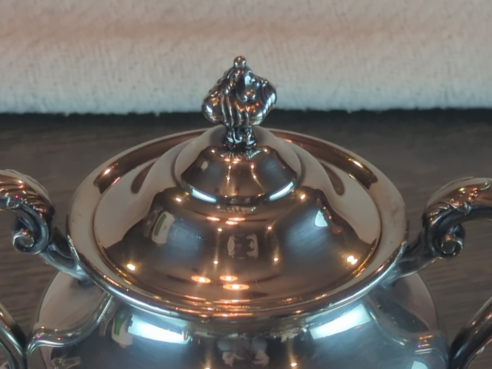 REED & BARTON REGENT 5600 Silverplate Sugar Bowl & Lid