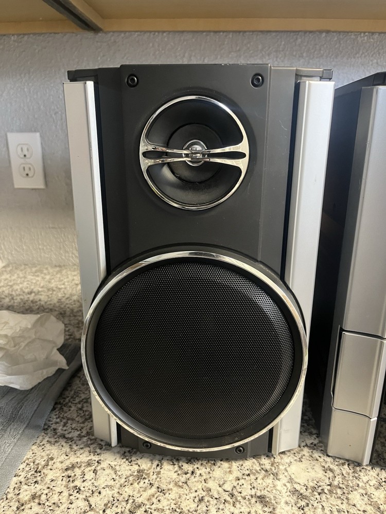 Sharp CD-MPX880 Mini Component Stereo 5 Disc CD Dual Cassette 2 Speakers Tested
