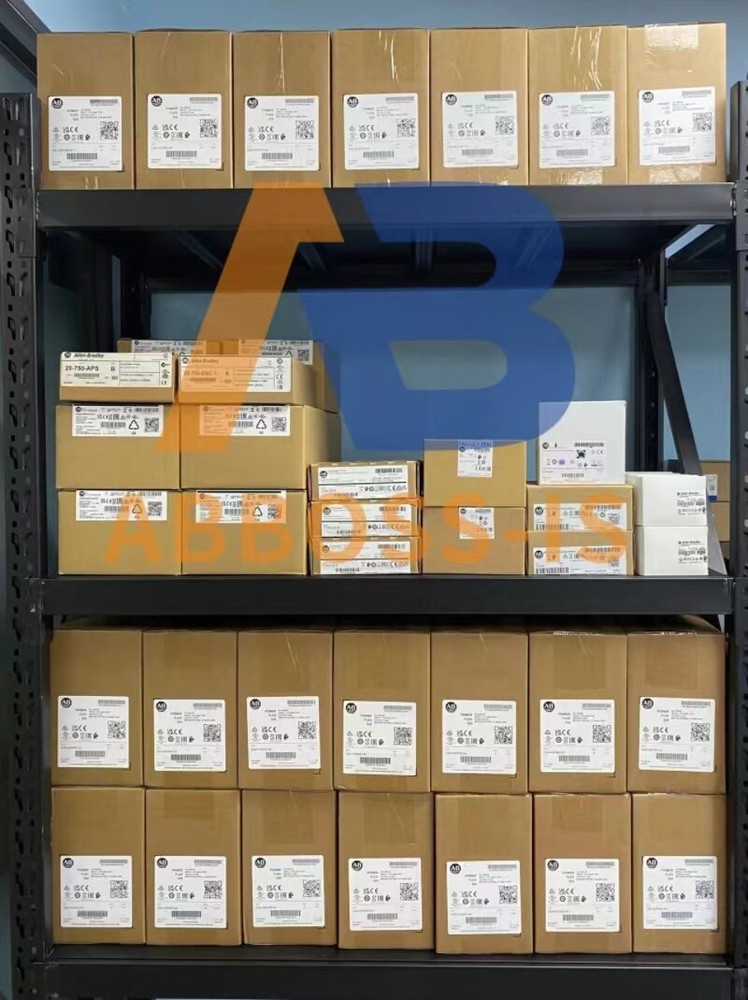 NEW ORIGINAL LENZE INVERTER E82EV152K2C