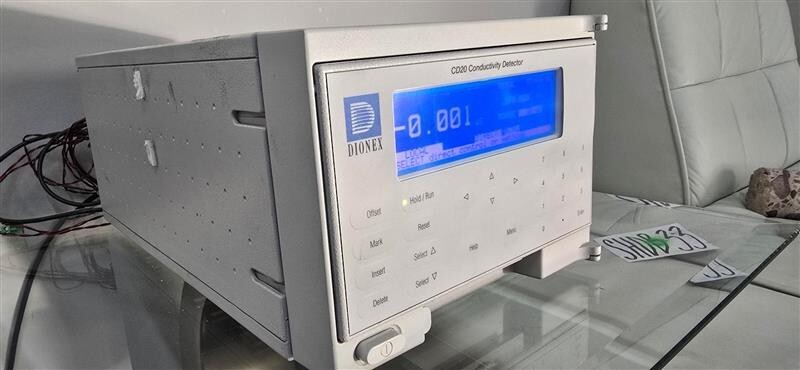 Dionex CD20 Conductivity Detector -35
