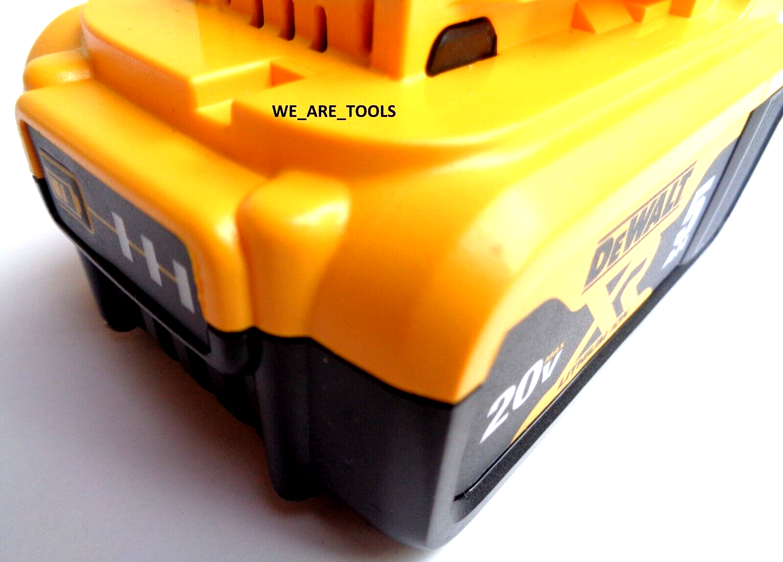 DeWalt DCD998 20V Max XR Brushless 1/2" Hammer Drill, 2) DCB205 5.0 AH Batteries