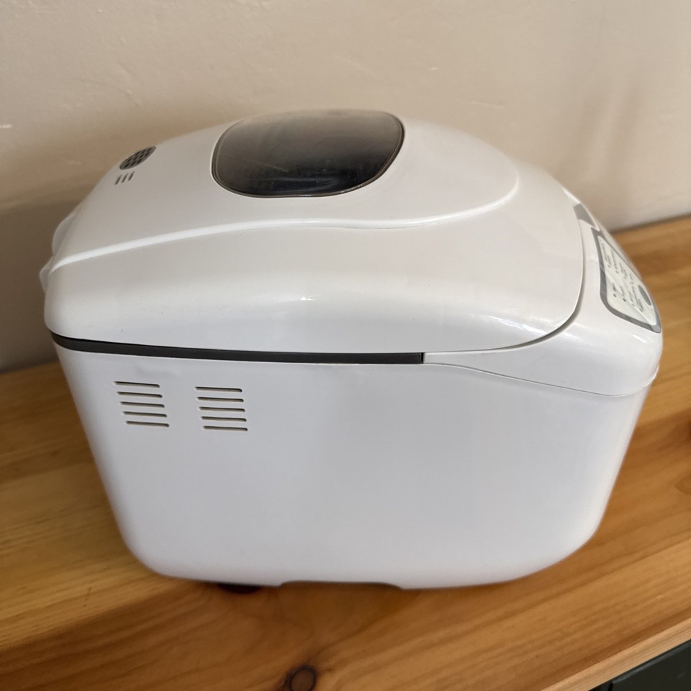 Oster Expressbake Bread Maker Machine Model 5836 White