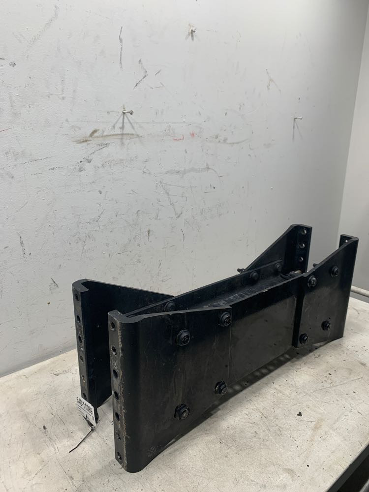 2016 Peterbilt 579 Frame Crossmember (648-11089)