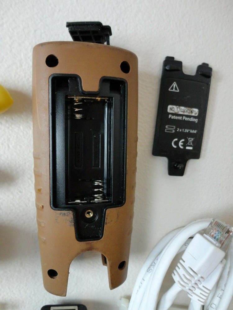 Southwire Tool Lot: M400TP Cable Receptacle Voltage Testers Multi-Tool Stripper