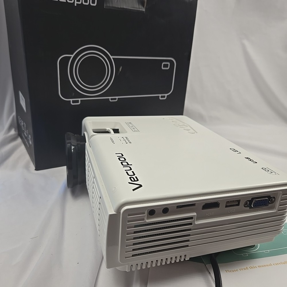 Vecupou 7500 Lumens LCD Led Projector
