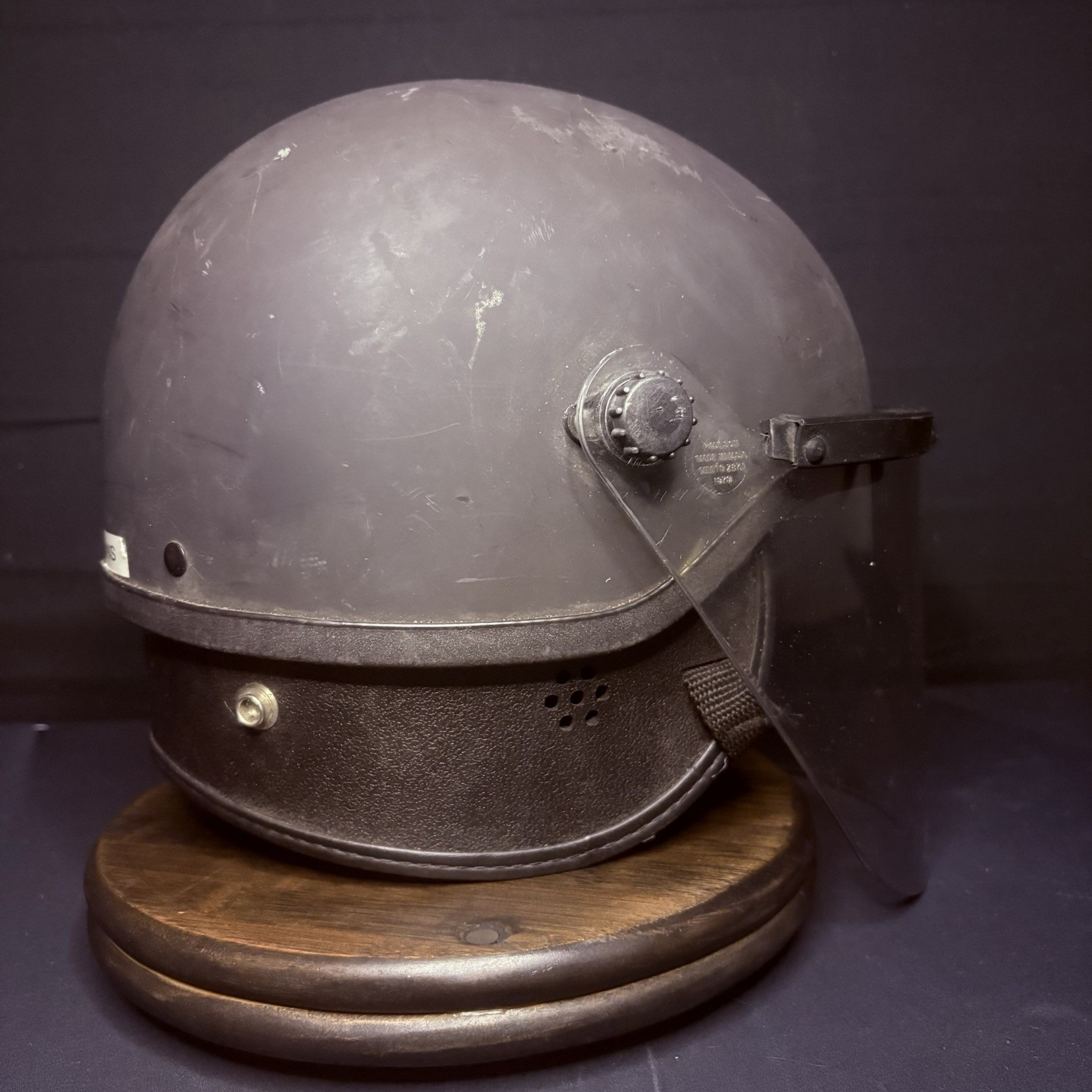 Police SWAT Riot Helmet Black (Universal Size) USA MADE w/ Removable Face Shield