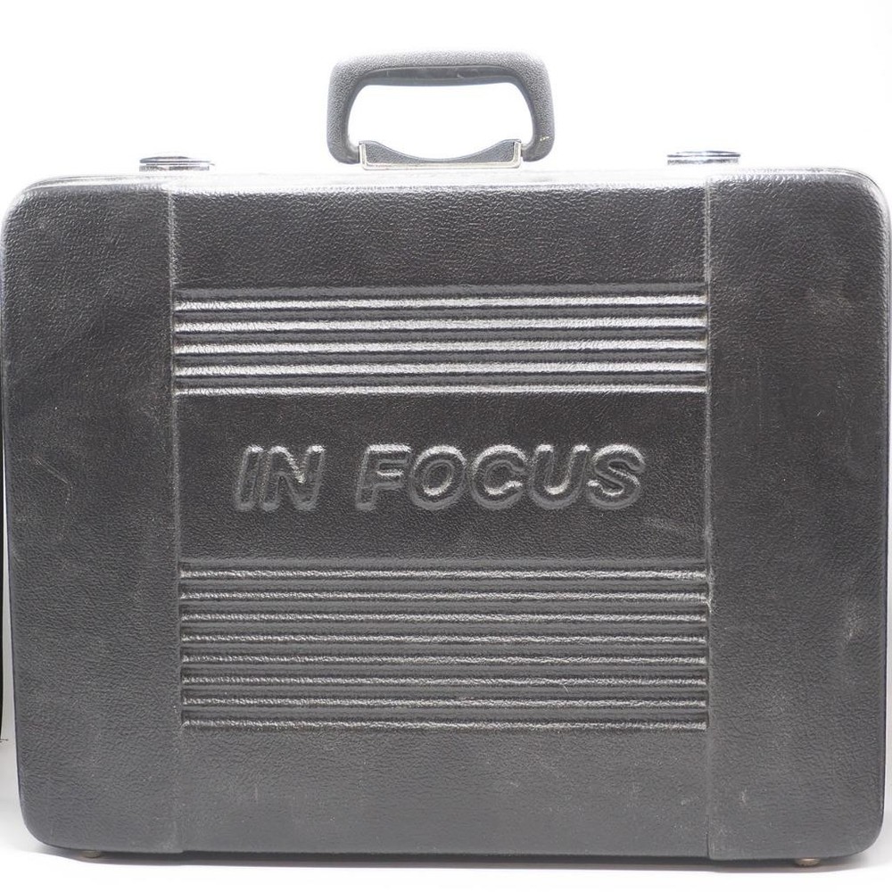 Infocus Systems 5000cx Boxlight Projector Computer Hardcase & accs.