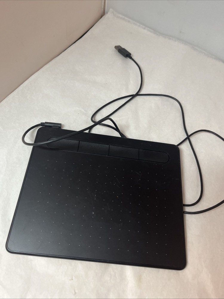 Wacom Intuos Wireless Graphics Drawing Tablet