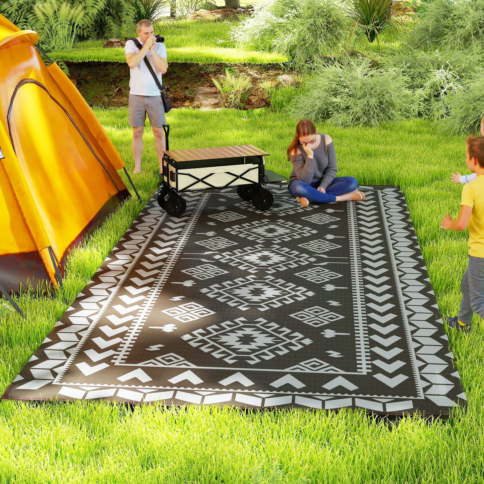 Outsunny Outdoor Rug, 9' x 18' Floor Mat, Black Gray Rhombus Patchwork