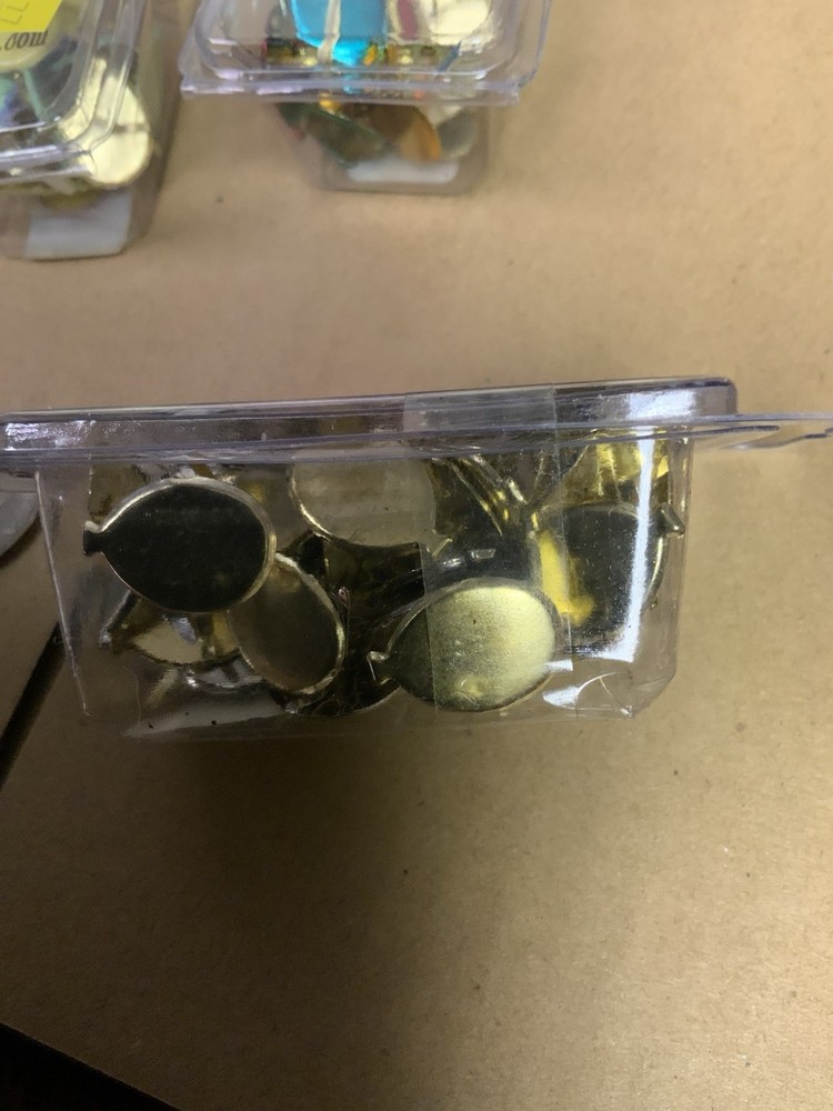 Crafts Paper Fastners