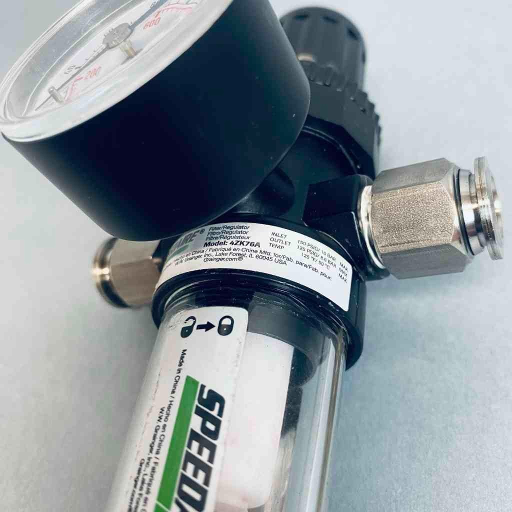 Speedaire Filter Regulator 125 psi 1/4 in. NPT