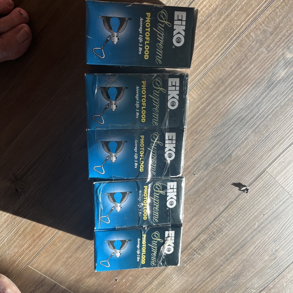 5-EIKO Supreme PhotoFlood Camera Light Bulbs  120V A-23