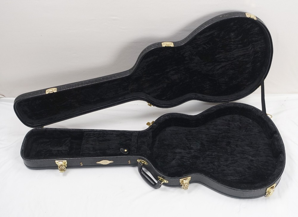 Taylor T3 / T5 Hardshell Black Case Alligator Pattern
